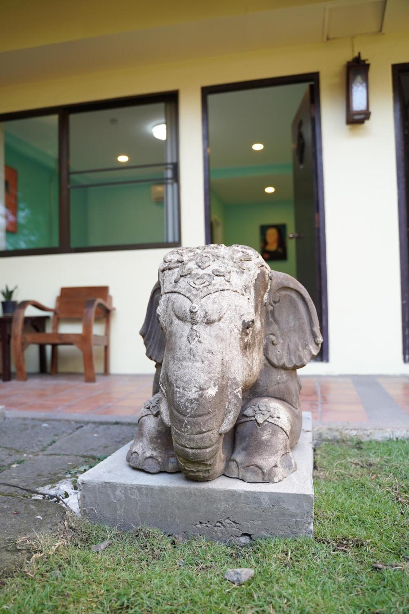 Elegant Lanna Guesthouse Chiang Mai Eksteriør billede